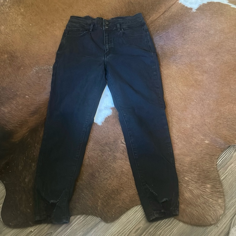 Black Kurvy Kancan